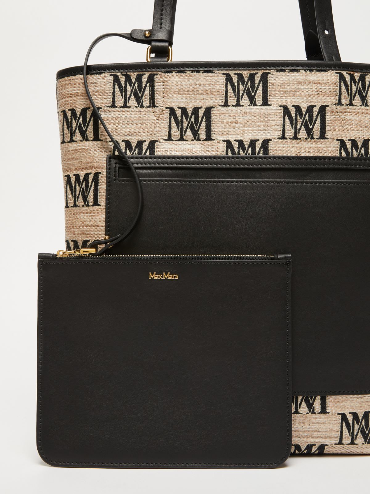 Max Mara Bucket Shoulder Bag In Black