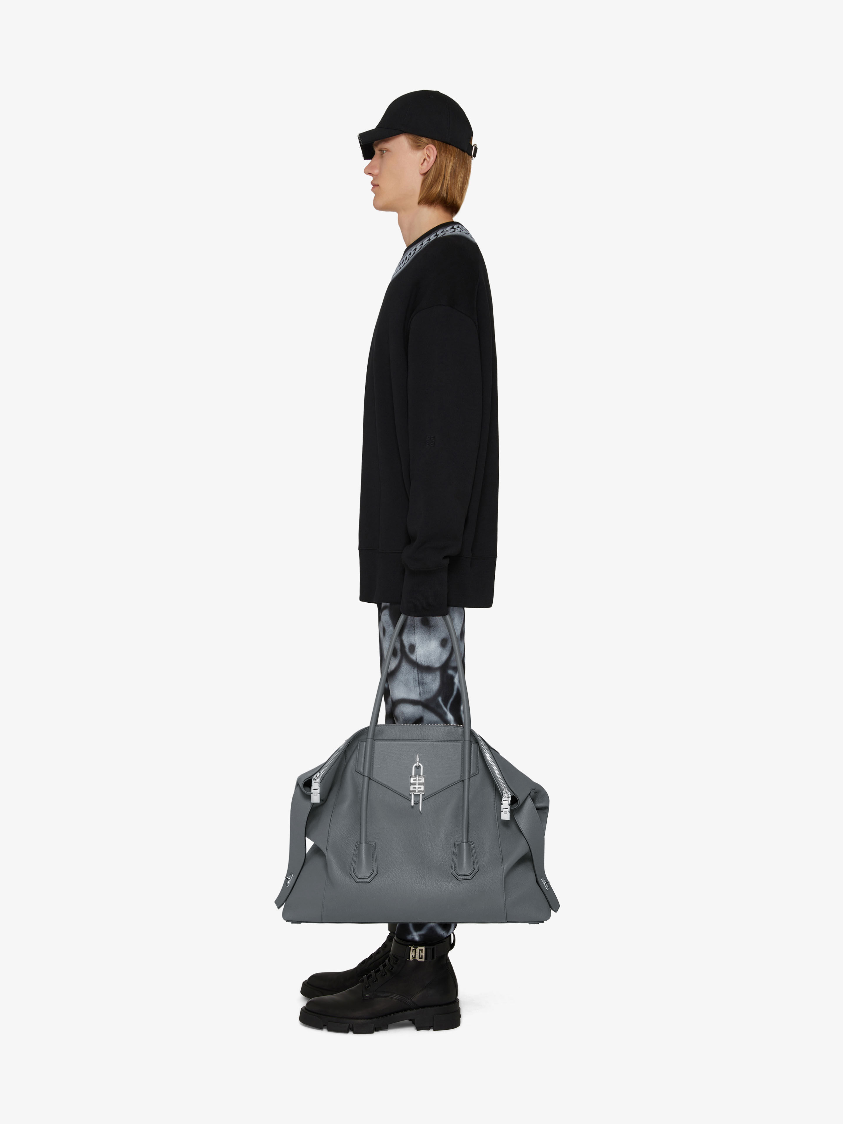 Givenchy X Chito Embossed Chain Print Sweatshirt In Black