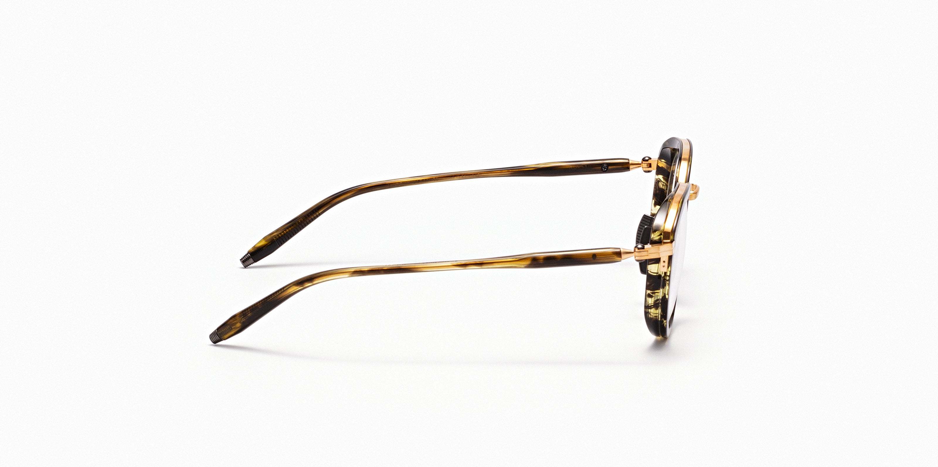 Akoni Camera Flat Mirror In Deep Hawksbill Color/brushed Gold
