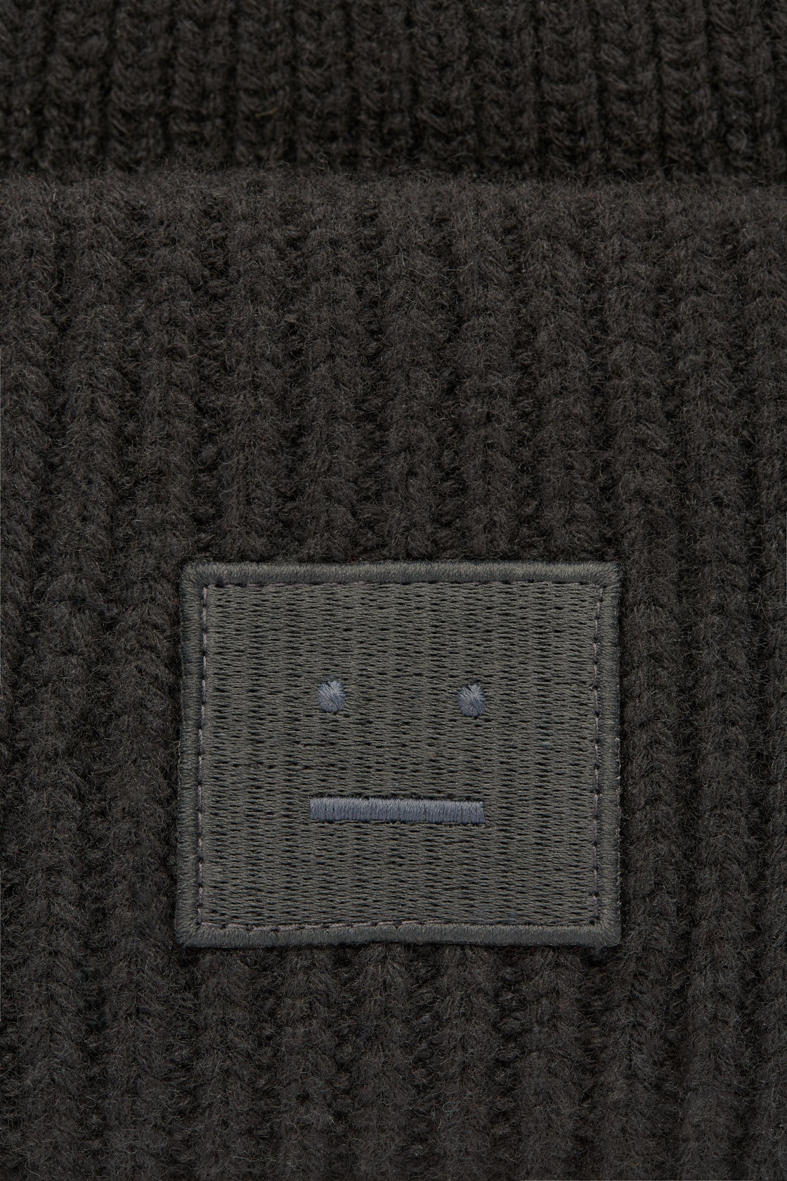 ACNE STUDIOS FACE PATCH RIBBED BEANIE