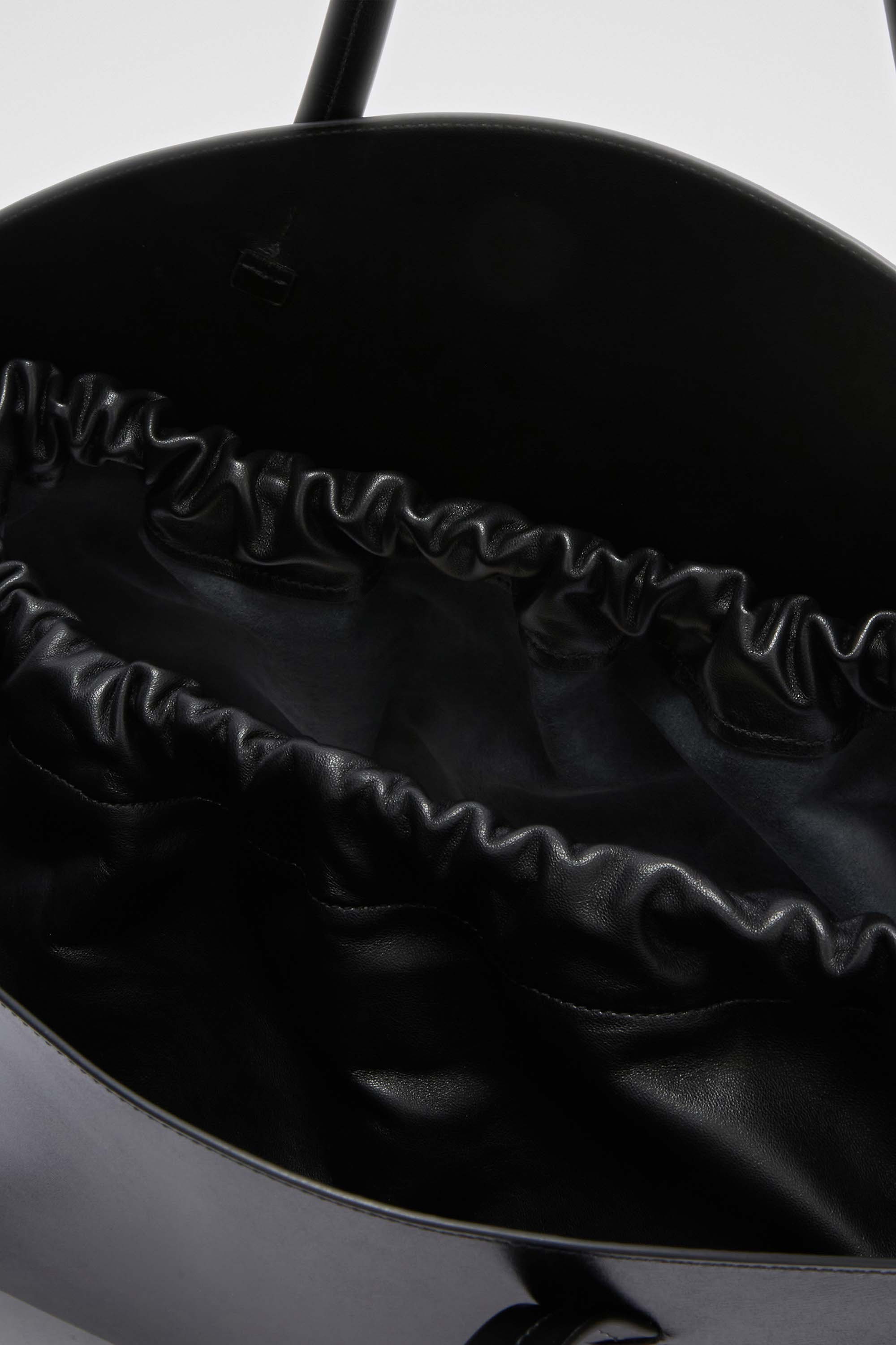 Jil Sander Curve Large Shoulder Bag In Black