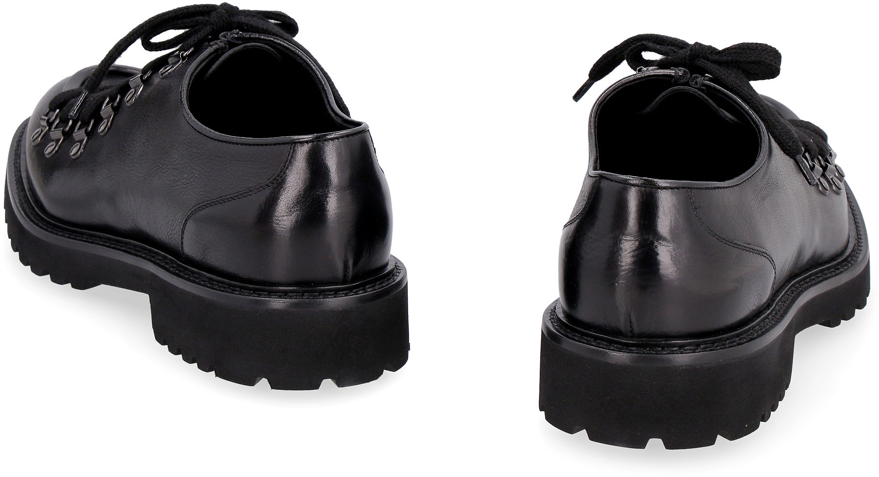 Doucal's Round-toe Leather Lace-up Shoes In Black