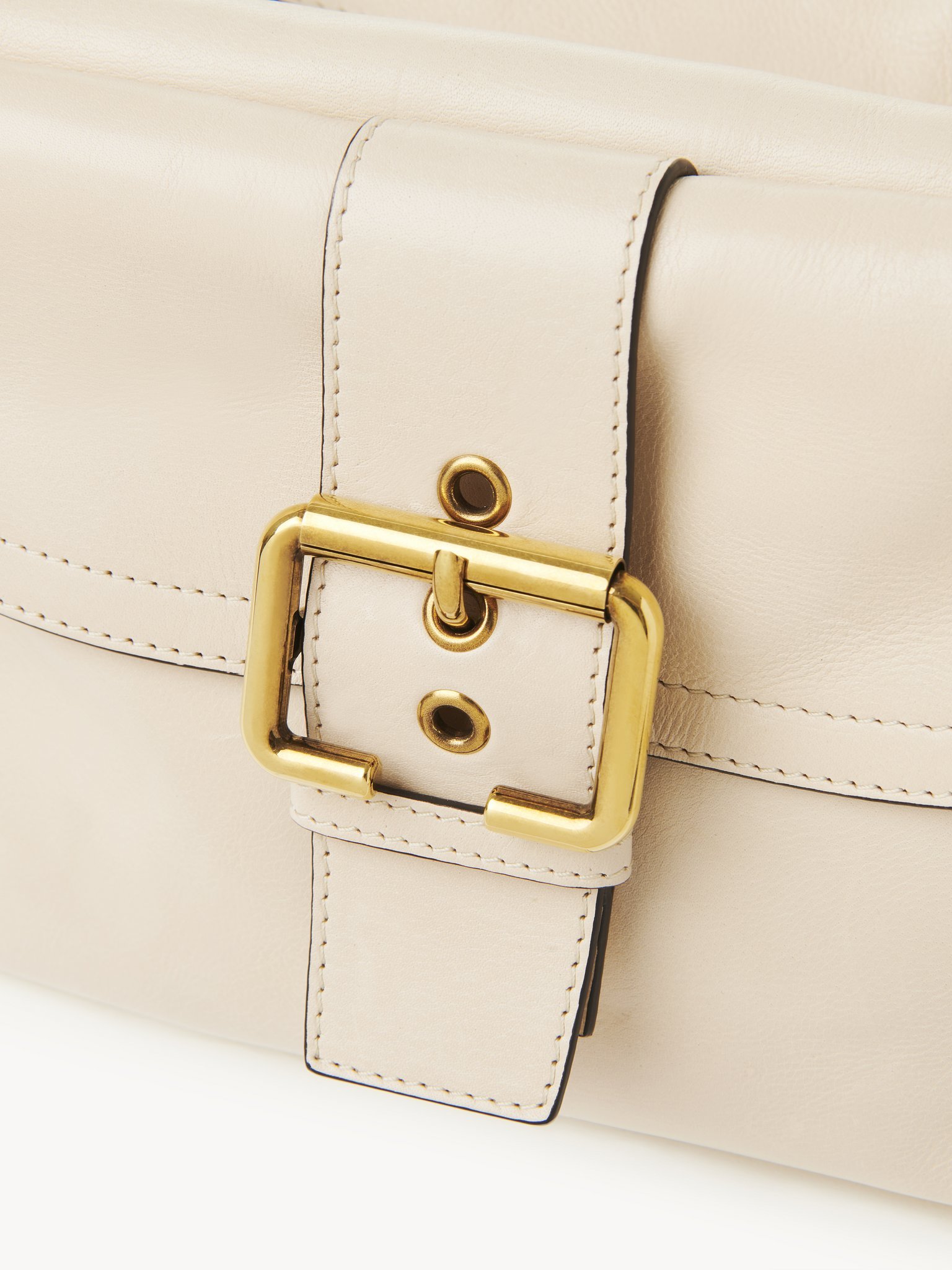 Chloé Leather Camera Shoulder Bag In Nude
