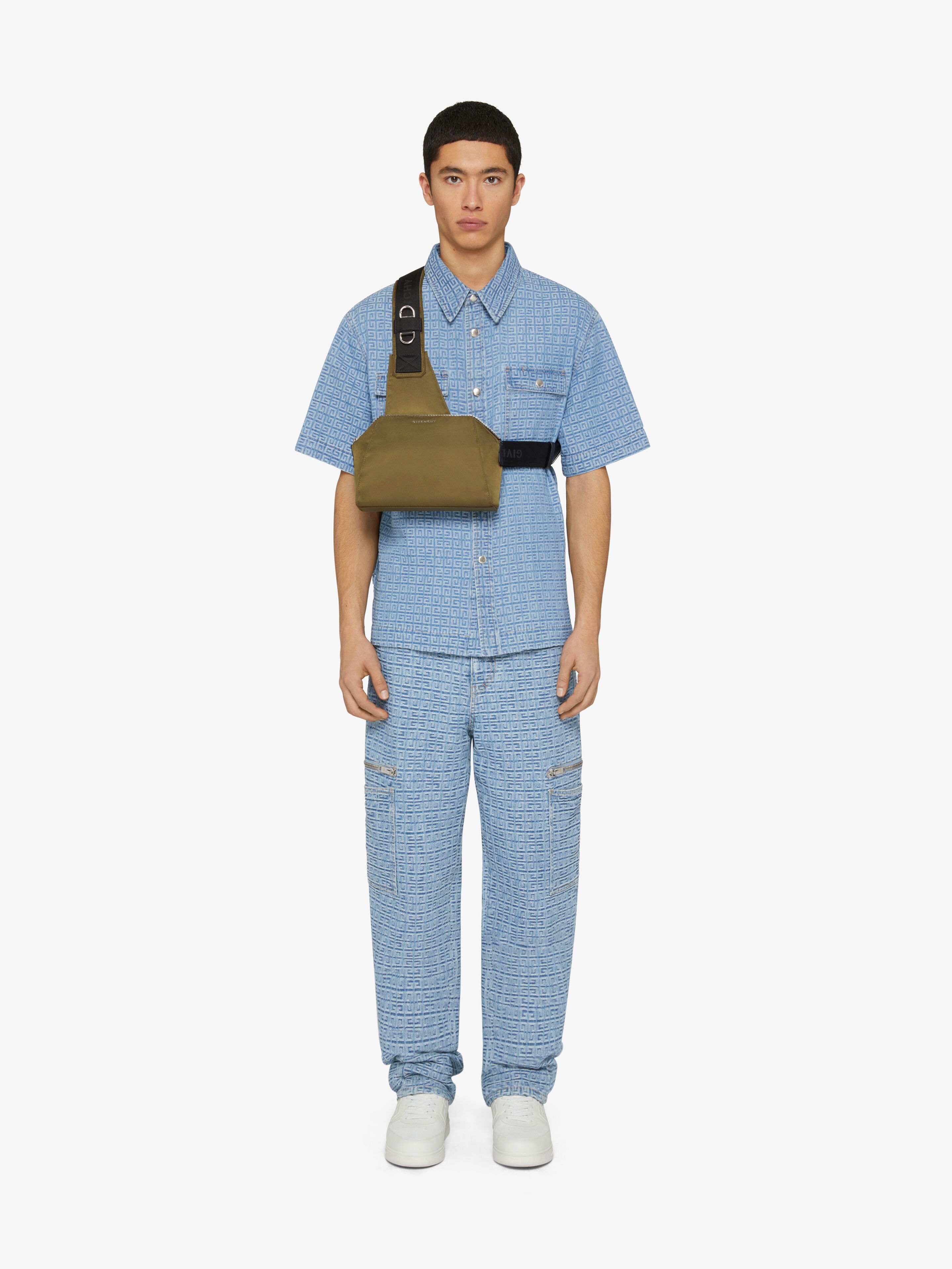 Givenchy Antigona Messenger Bag In Green
