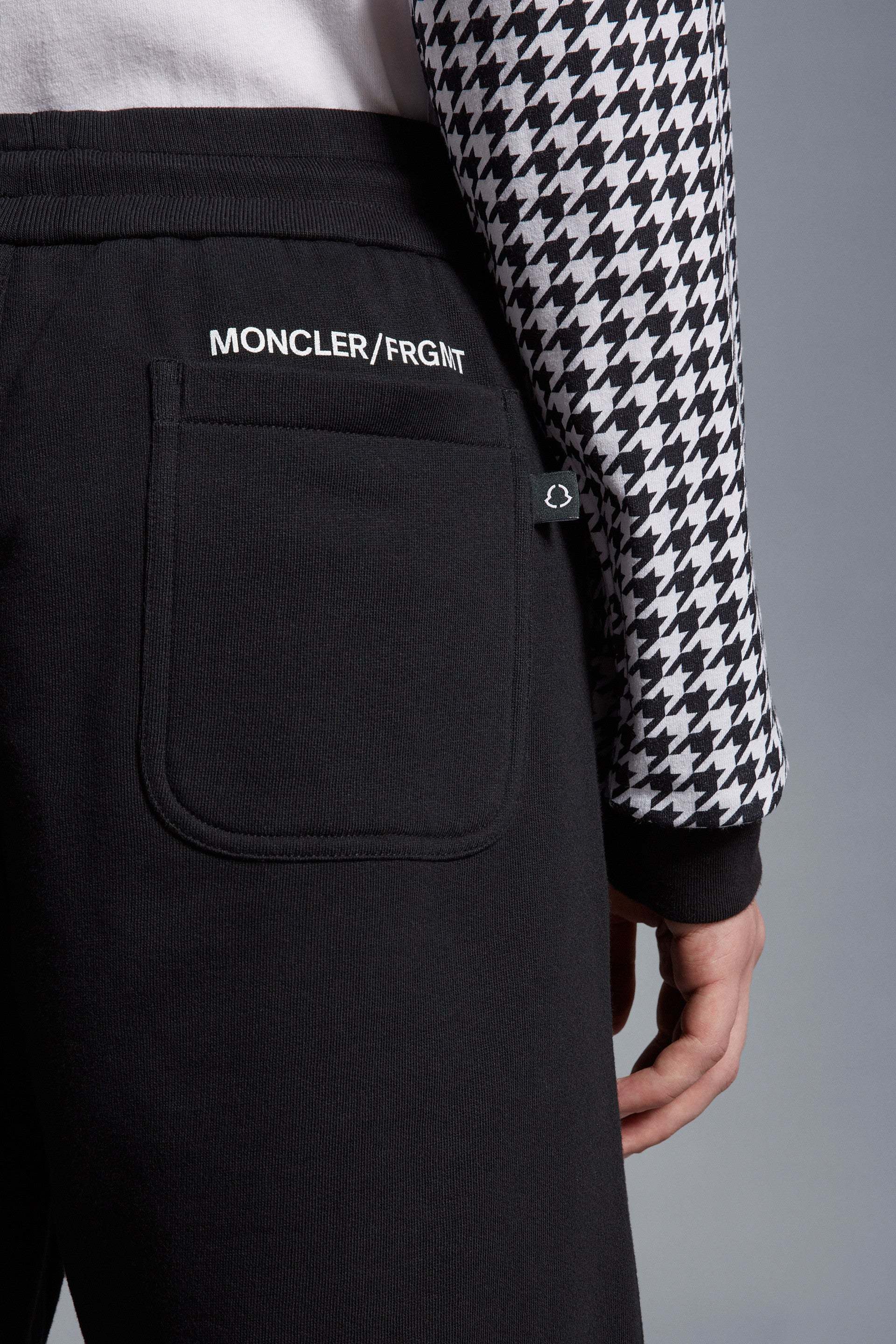 Moncler X Fragment Logo-print Track Shorts In Black