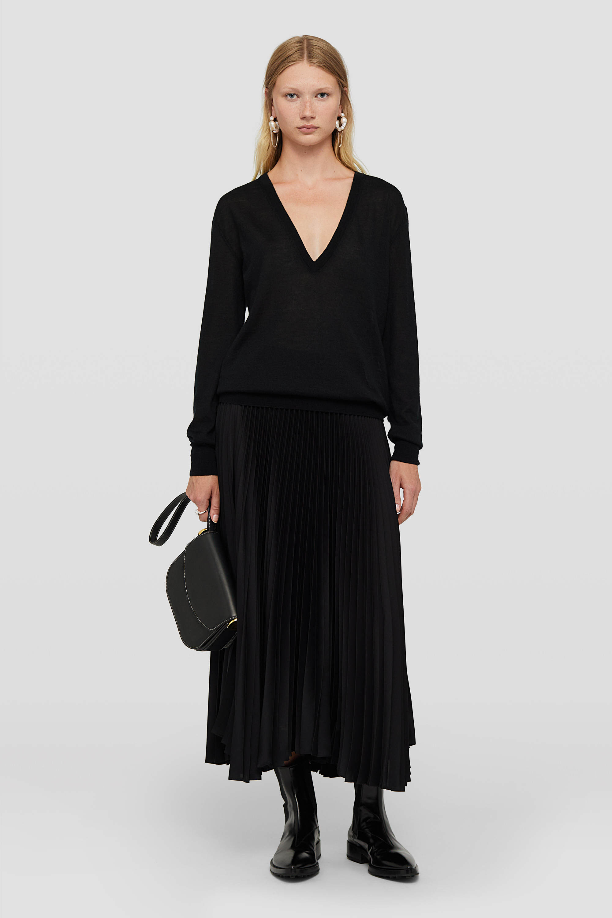 JIL SANDER JIL SANDER LONG SLEEVED V-NECK KNITTED TOP