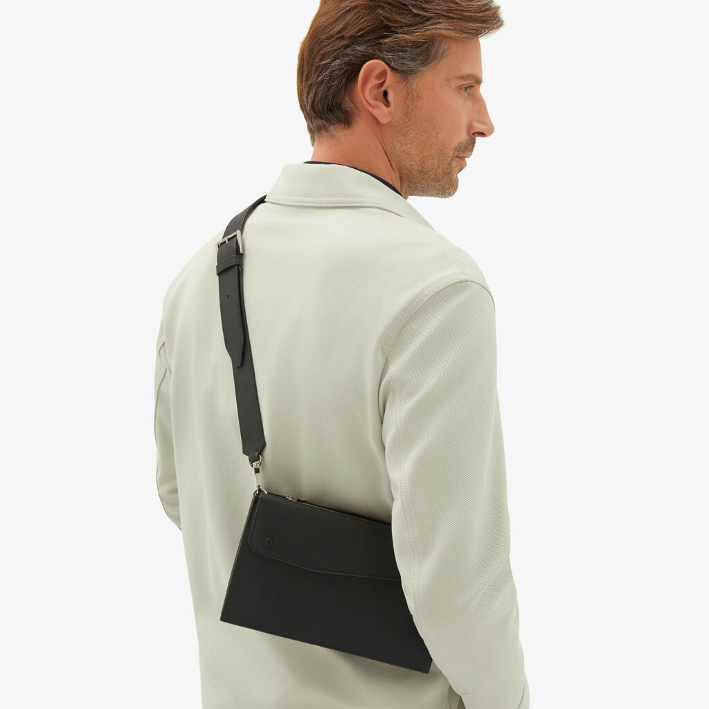 Valextra Pocket Messenger Bag In Black