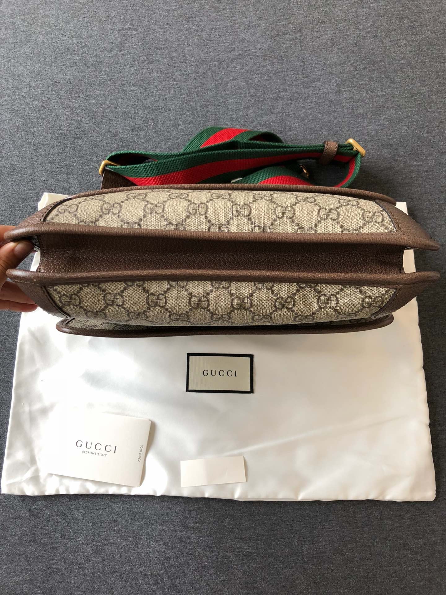 Gucci Gg Supreme Small Messenger Bag In Nude