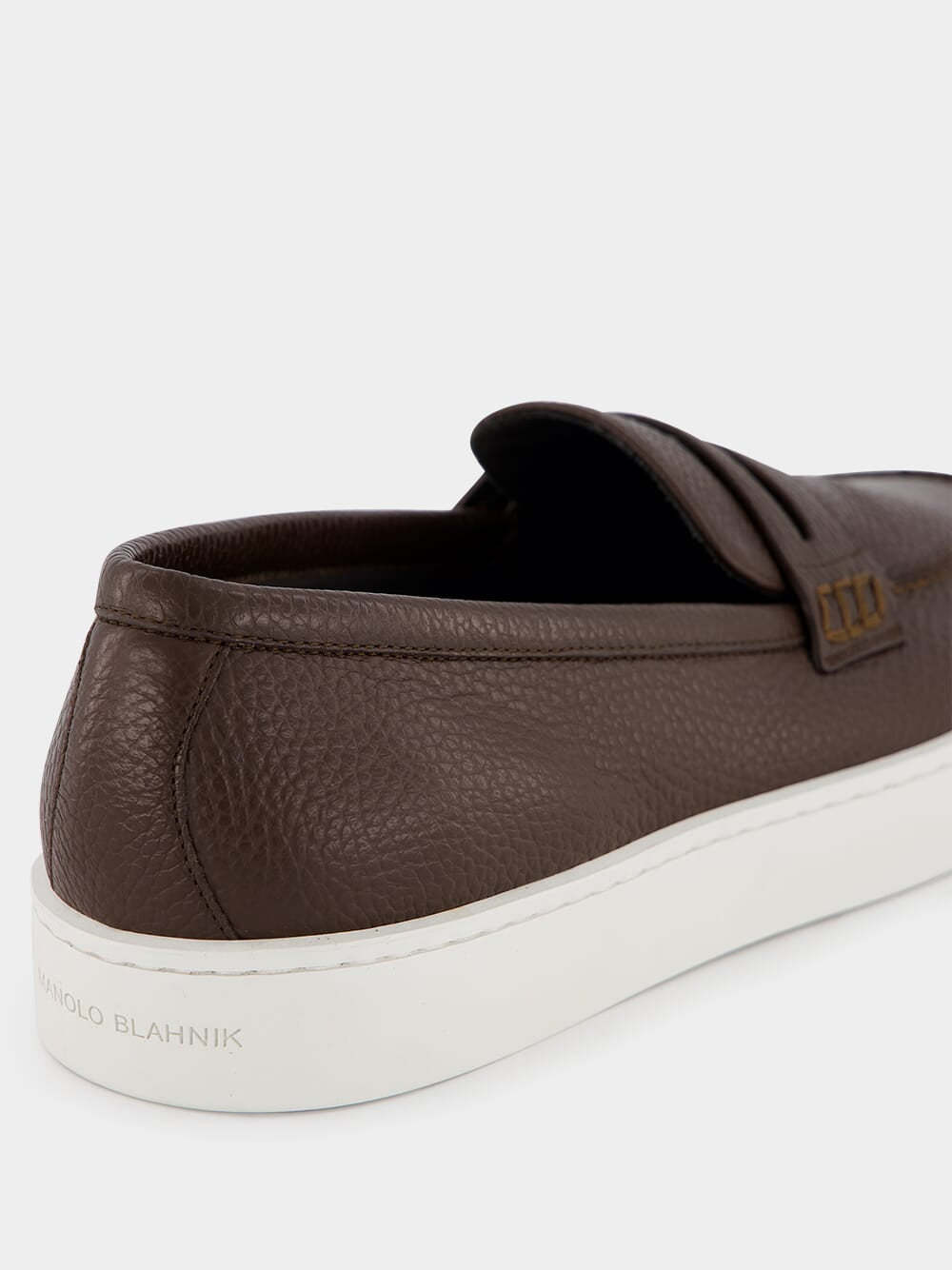 Manolo Blahnik Round Head Loafer Shoes In White