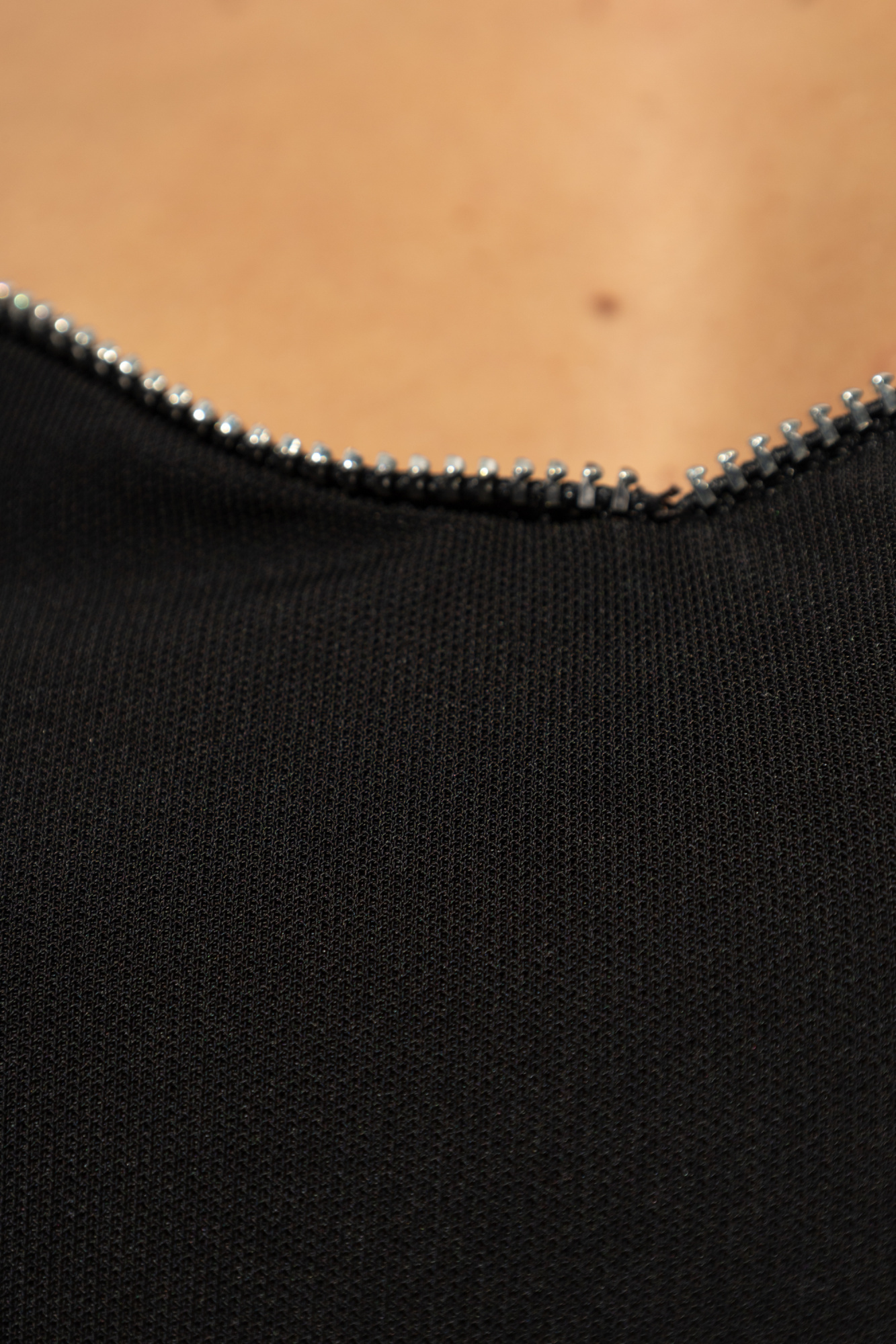 Dsquared2 Fitted Black Dress With Off-the-shoulder Sleeves And Sweetheart Neckline In Black