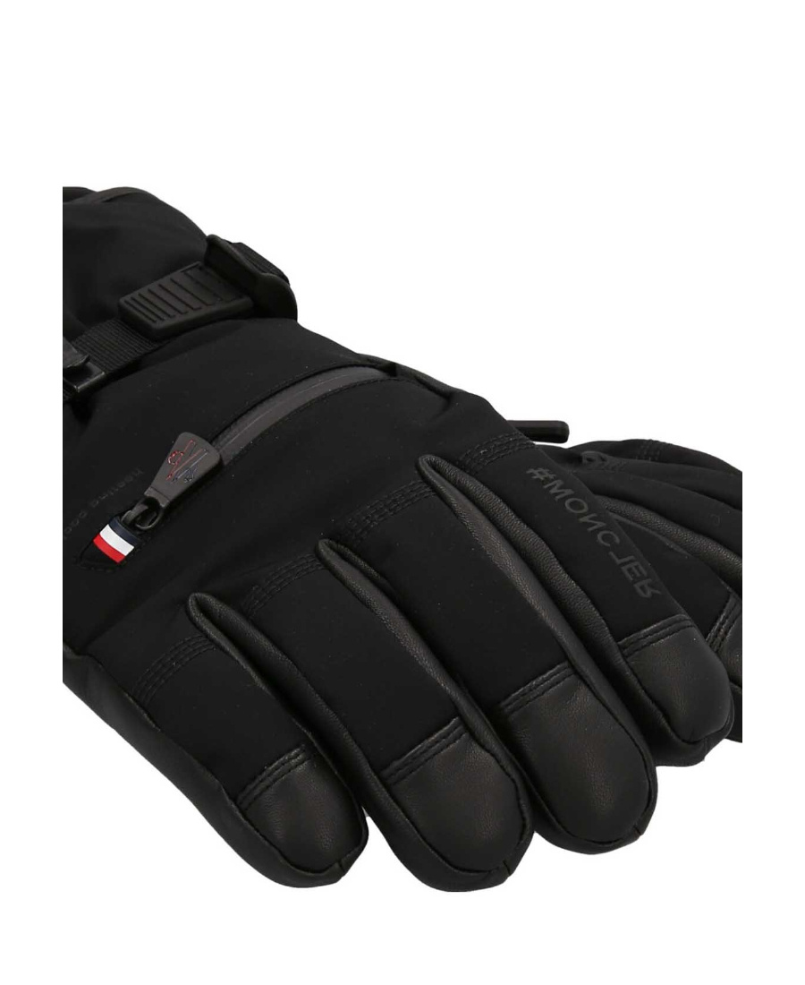 Moncler Logo Padded Gloves In Black