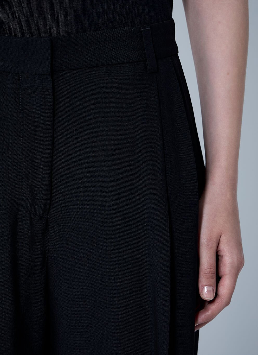 Totême Toteme Women Double-pleat Fluid Pants