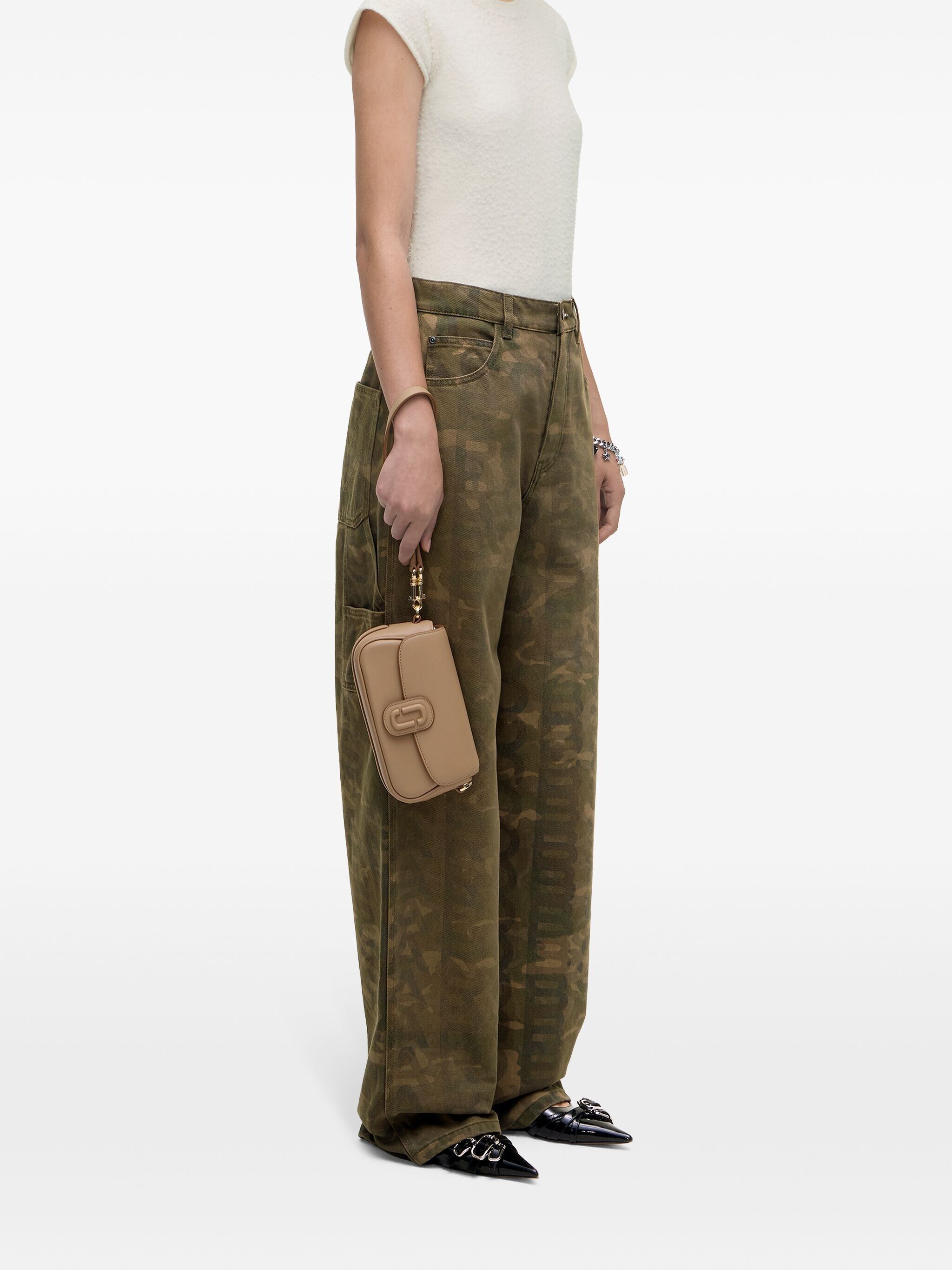 Shop Marc Jacobs The Clover Shoulder Bag In Nude