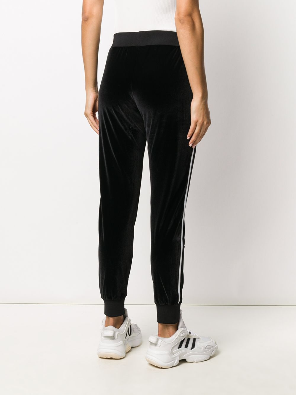 Ea7 Logo Decal Sweatpants In Black