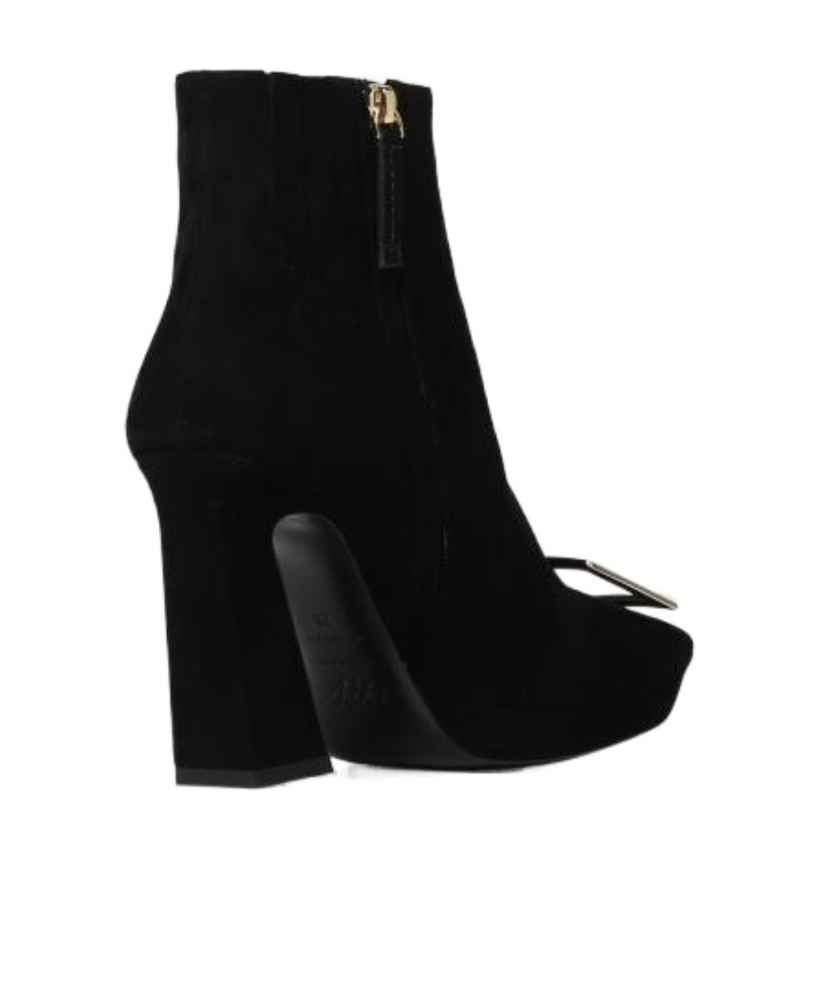 Roger Vivier Metal Buckle Thick-soled Short Boots In Black
