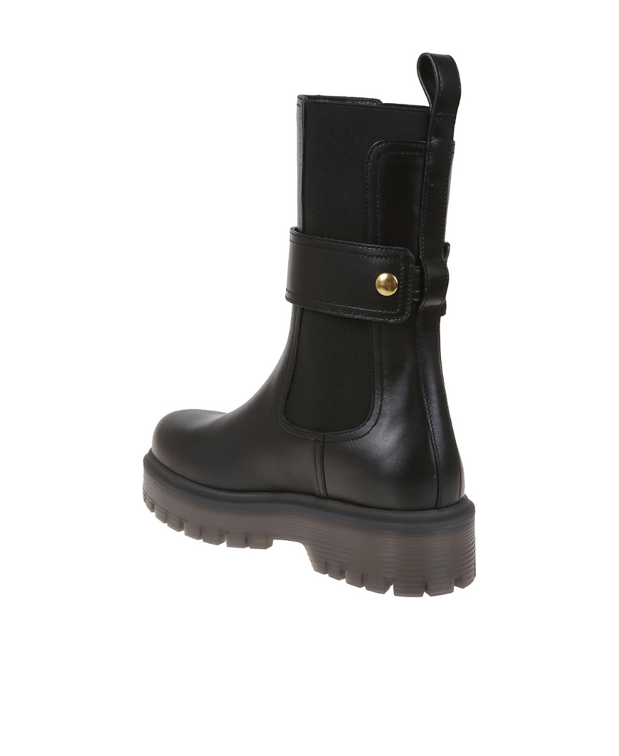 Valentino One Stud Leather Chelsea Boots In Black