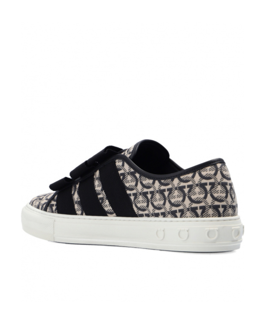 Ferragamo Gancini And Vara Bow Low-top Sneakers In White