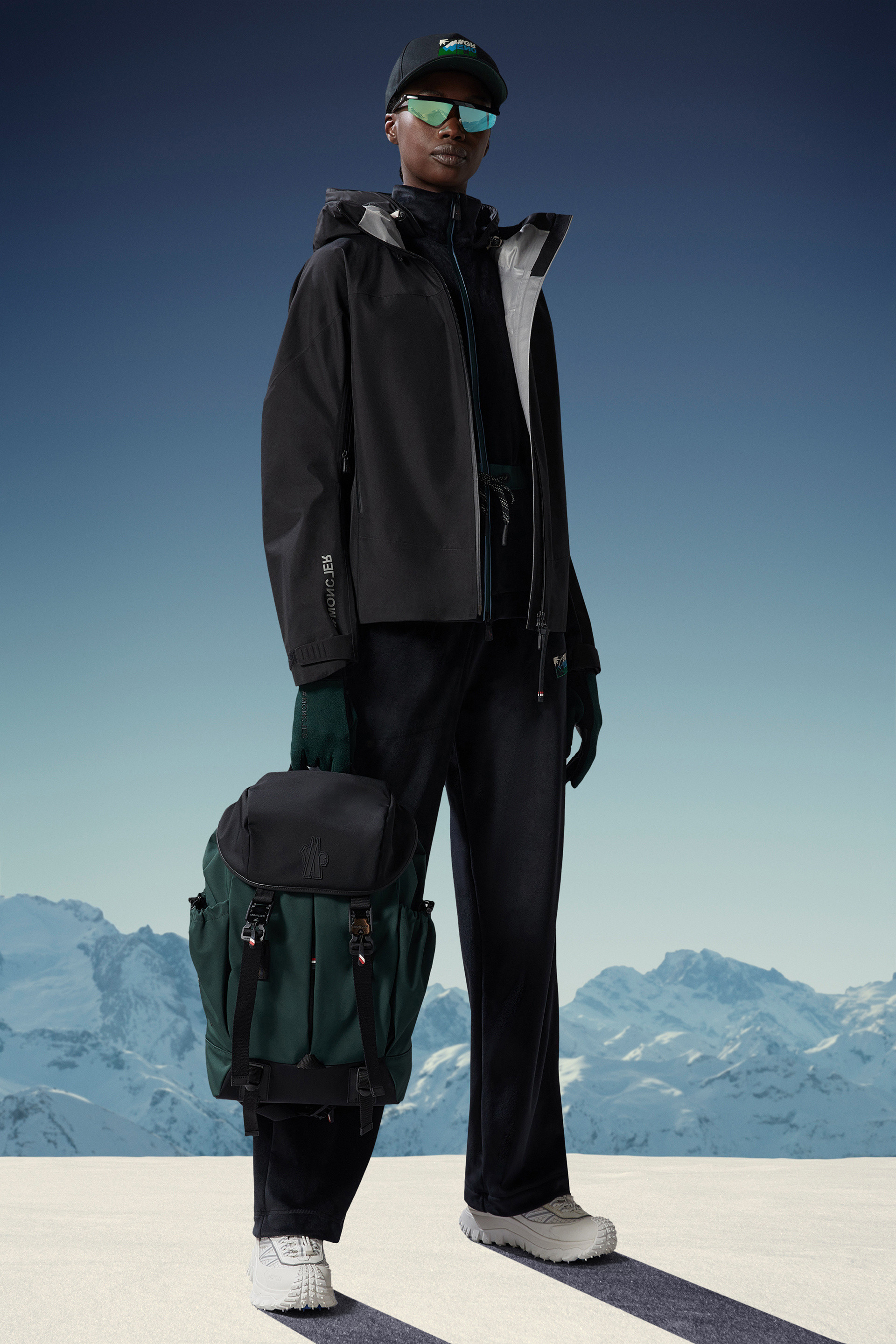 Moncler Meribel Gore-tex Hooded Jacket In Black