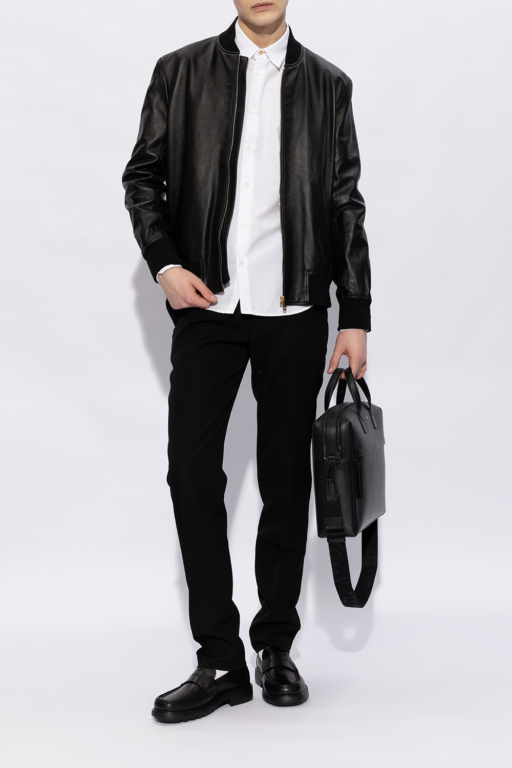 Ferragamo Round Head Loafer Shoes In Black