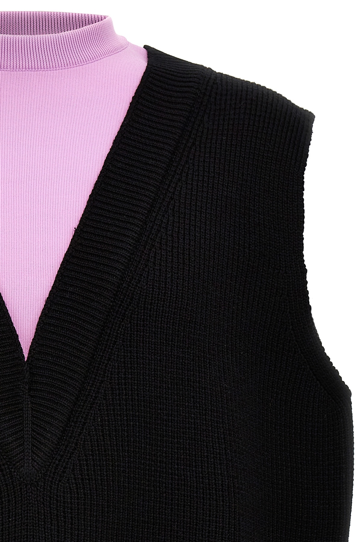Jil Sander Ribbed Knit Sleeveless V-neck Vest In Black
