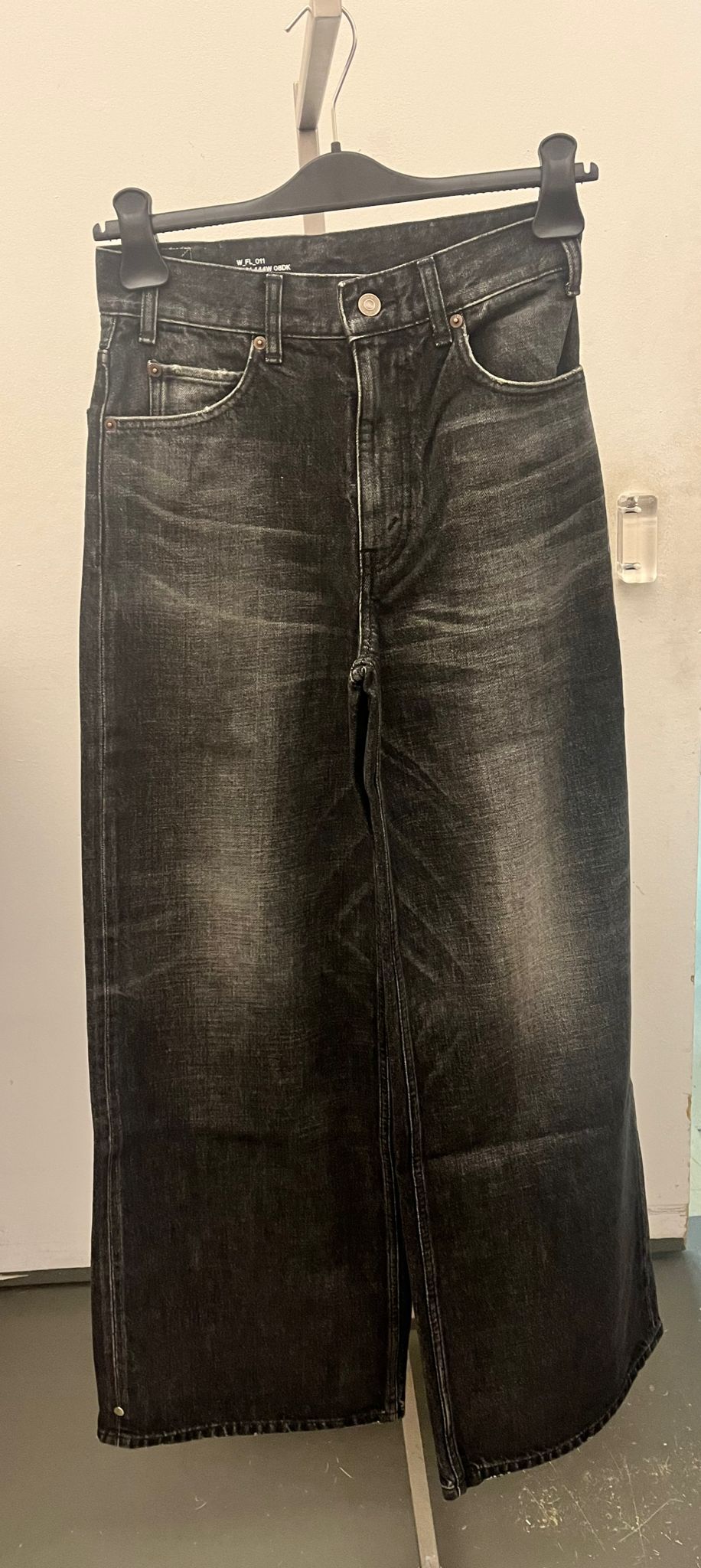 Celine Multi-pocket Jeans In Black
