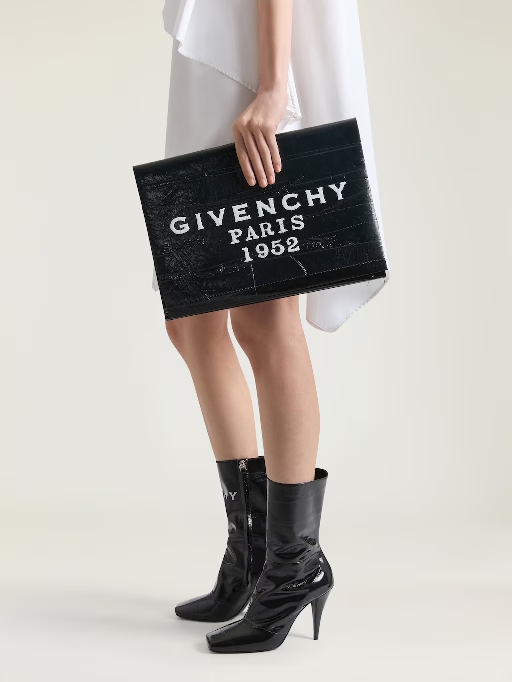 Givenchy Paris 1952 Pochette In Leather In Multi