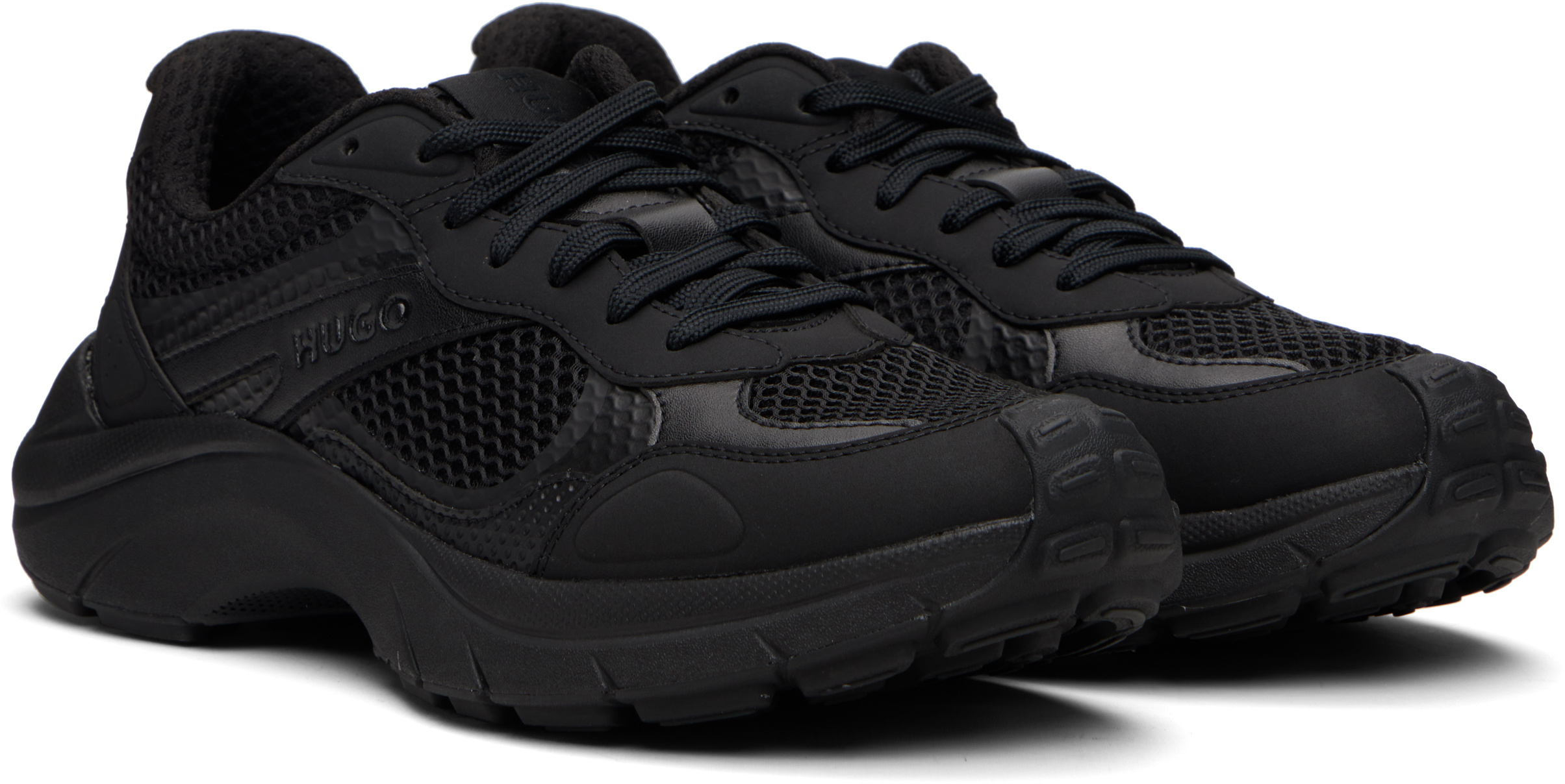 Hugo Boss Round Toe Low-top Sneakers In Black