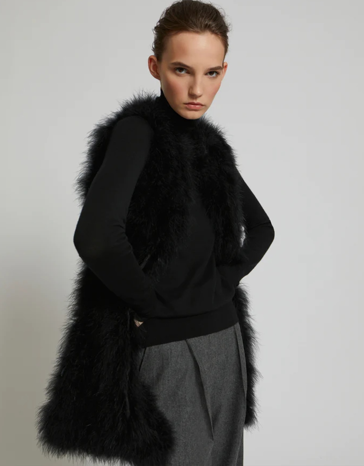Yves Salomon Sleeveless Feather Silk Coat In Black