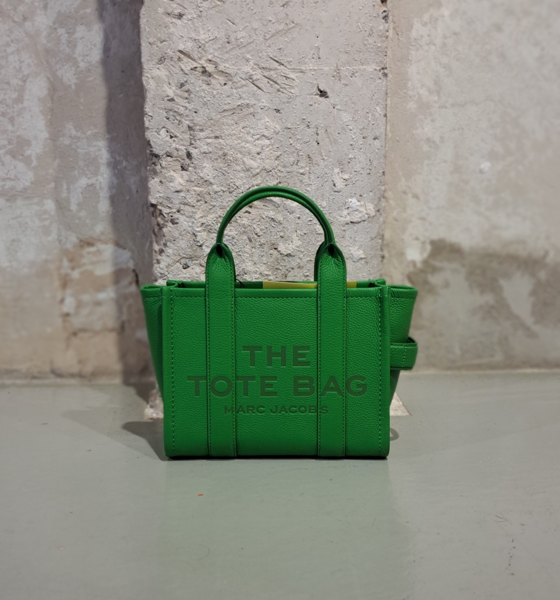 Marc Jacobs The Leather Micro Tote Bag In Green