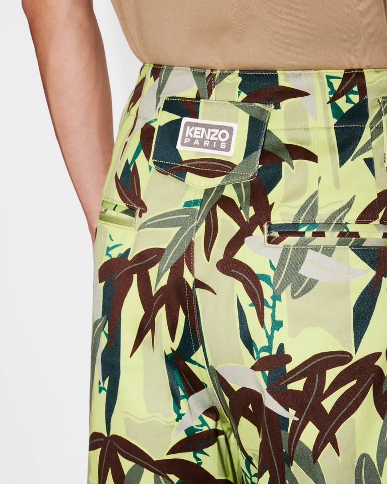 Kenzo Chiku-rin Camo-print Trousers In Vanilla