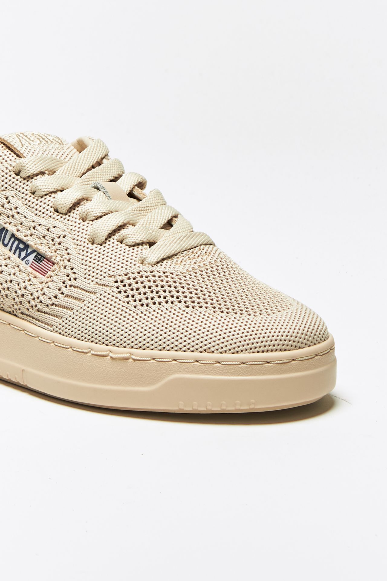 Autry Low Help Recreational Shoe In Nude