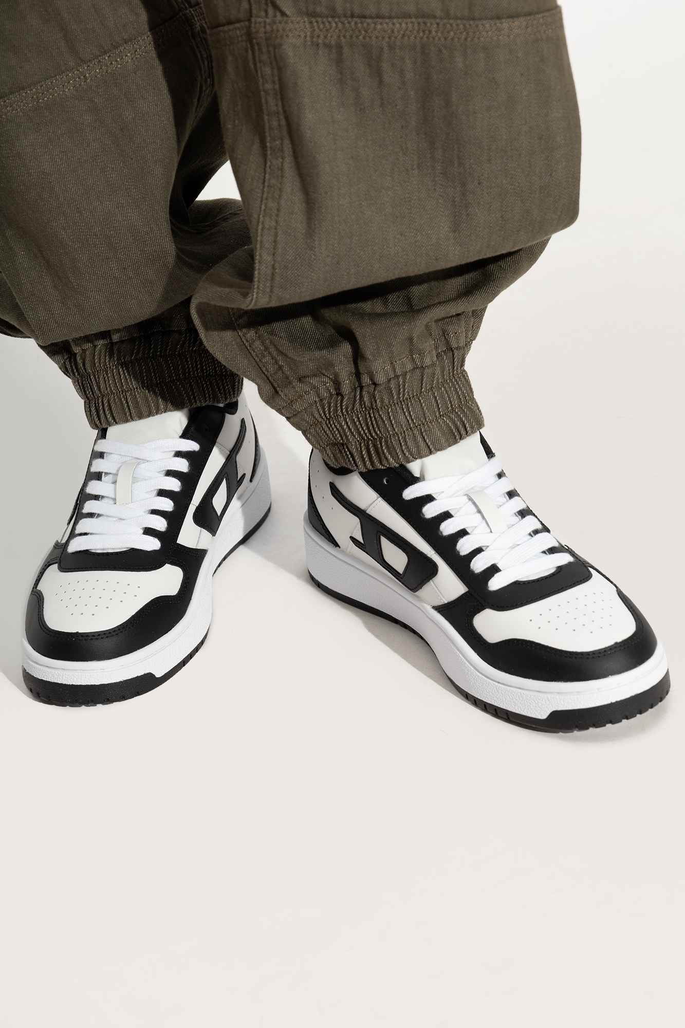 Diesel S-ukiyo V2 Low-top Sneakers In White