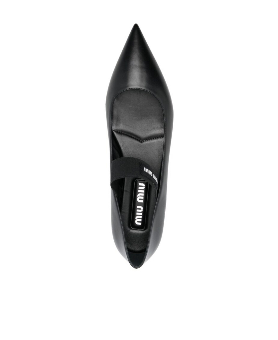 Miu Miu Pointed Flat Shoes In Black