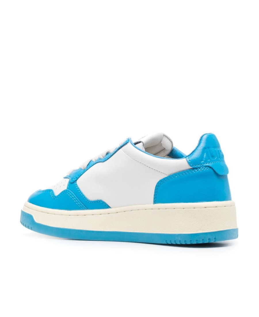 Autry Medalist Low-top Sneakers In White