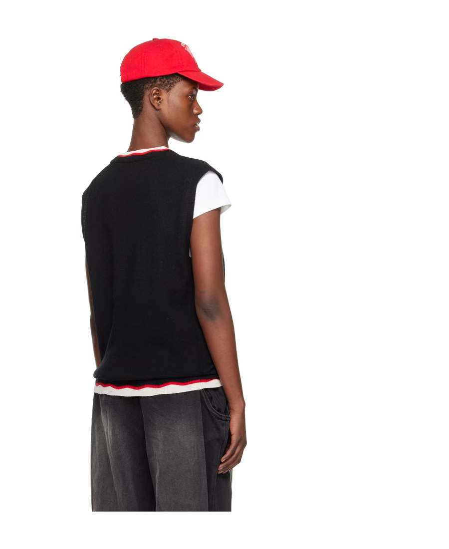 We11 Done Sleeveless Knitted Vest With Round Neck In Black