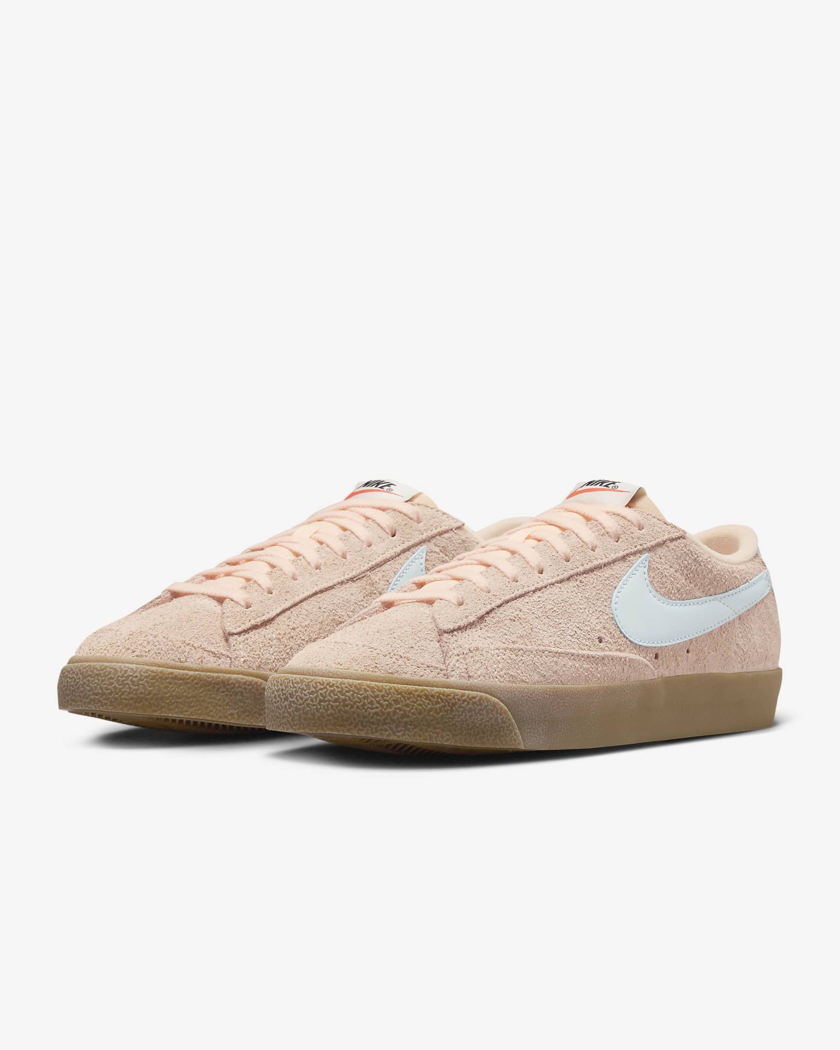 Nike Women's Low Shoe W Blazer Low 77 Vintage Crimson Tint/glacier Blue In Nude