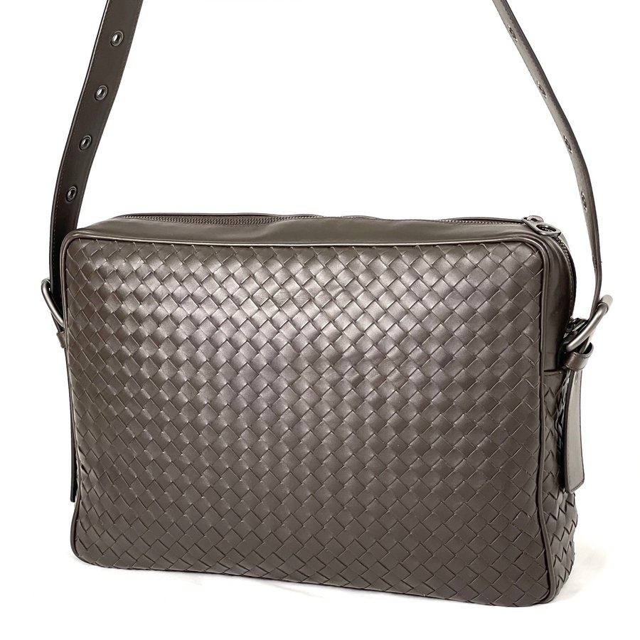 BOTTEGA VENETA WOVEN SHOULDER BAG