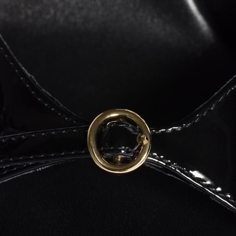 Miu Miu Sandales En Cuir Verni Avec Boucles In Black