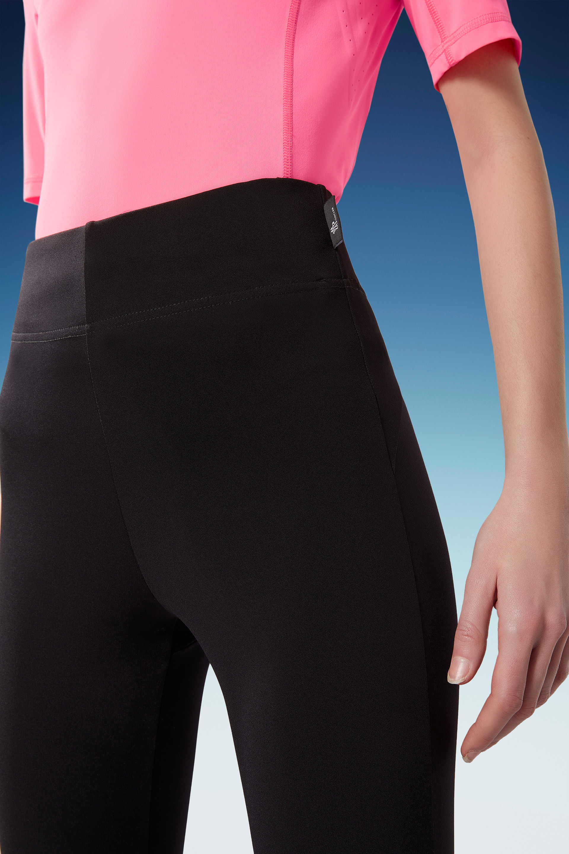 Moncler Brand-embossed Slim-fit High-rise Stretch-woven Leggings In Black
