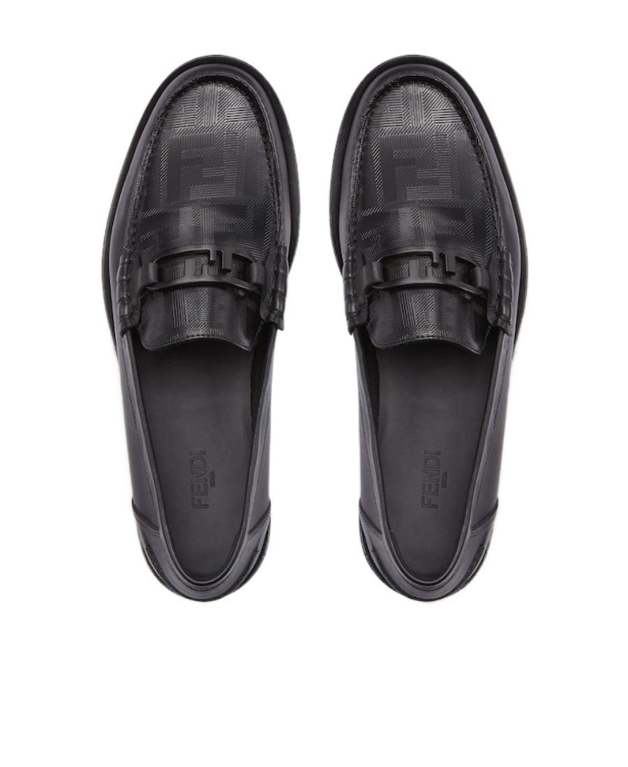 Fendi Logo-plaque Leather Loafers In Black