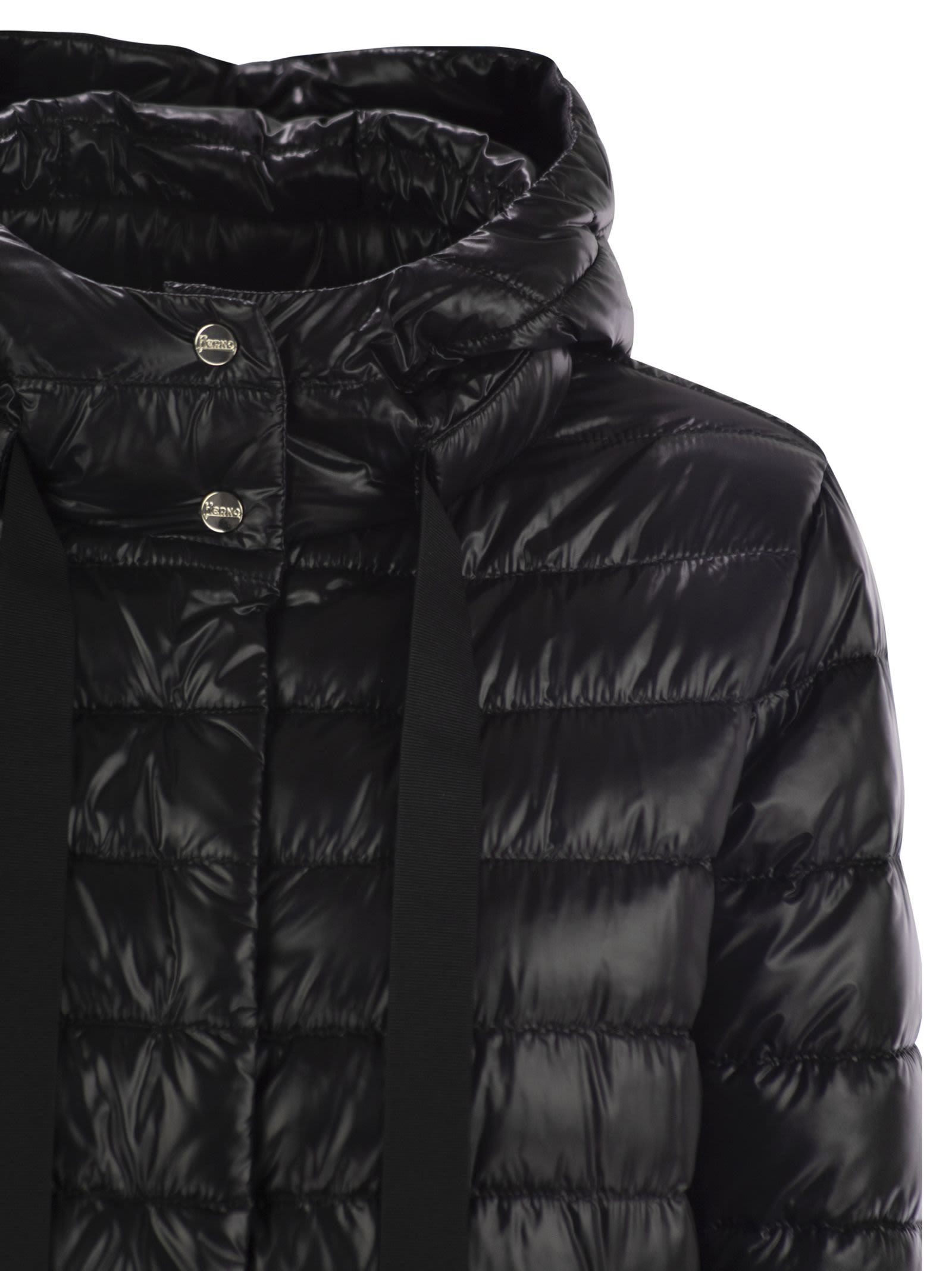 Herno Ultralight Nylon Down Jacket In Black