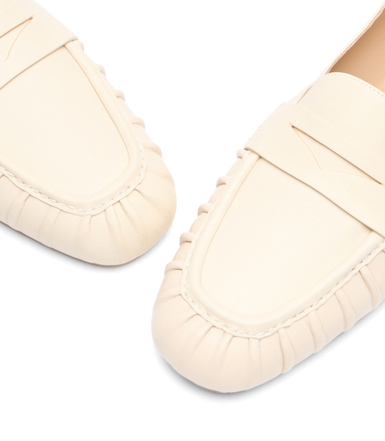 Stuart Weitzman Round Toe Loafers