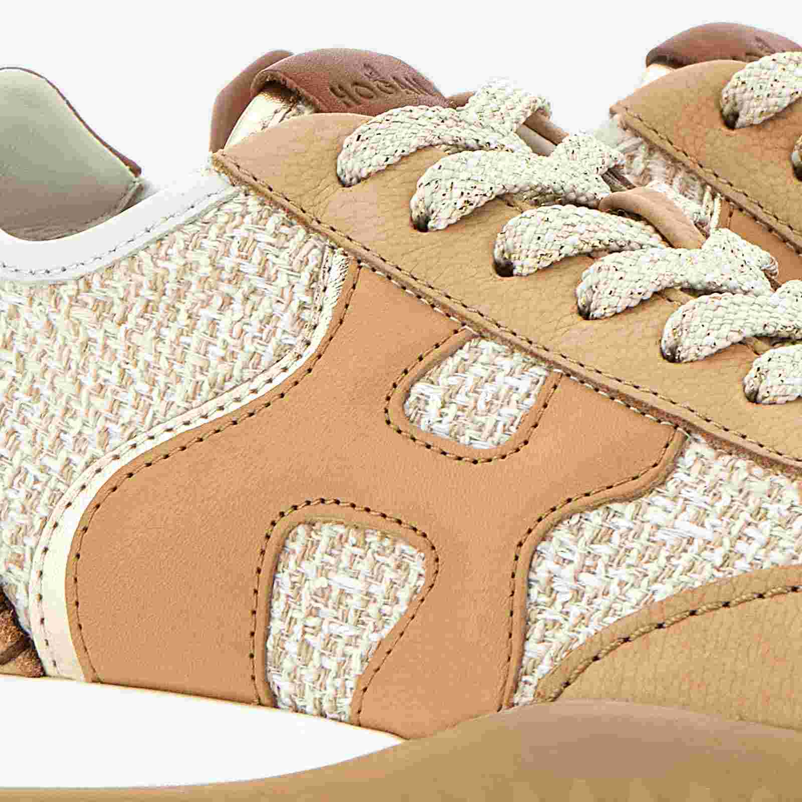HOGAN LACE UP SNEAKERS 