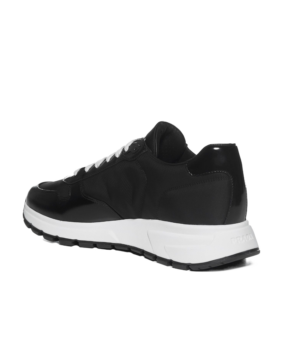 Prada Logo Low-top Sneakers In Black