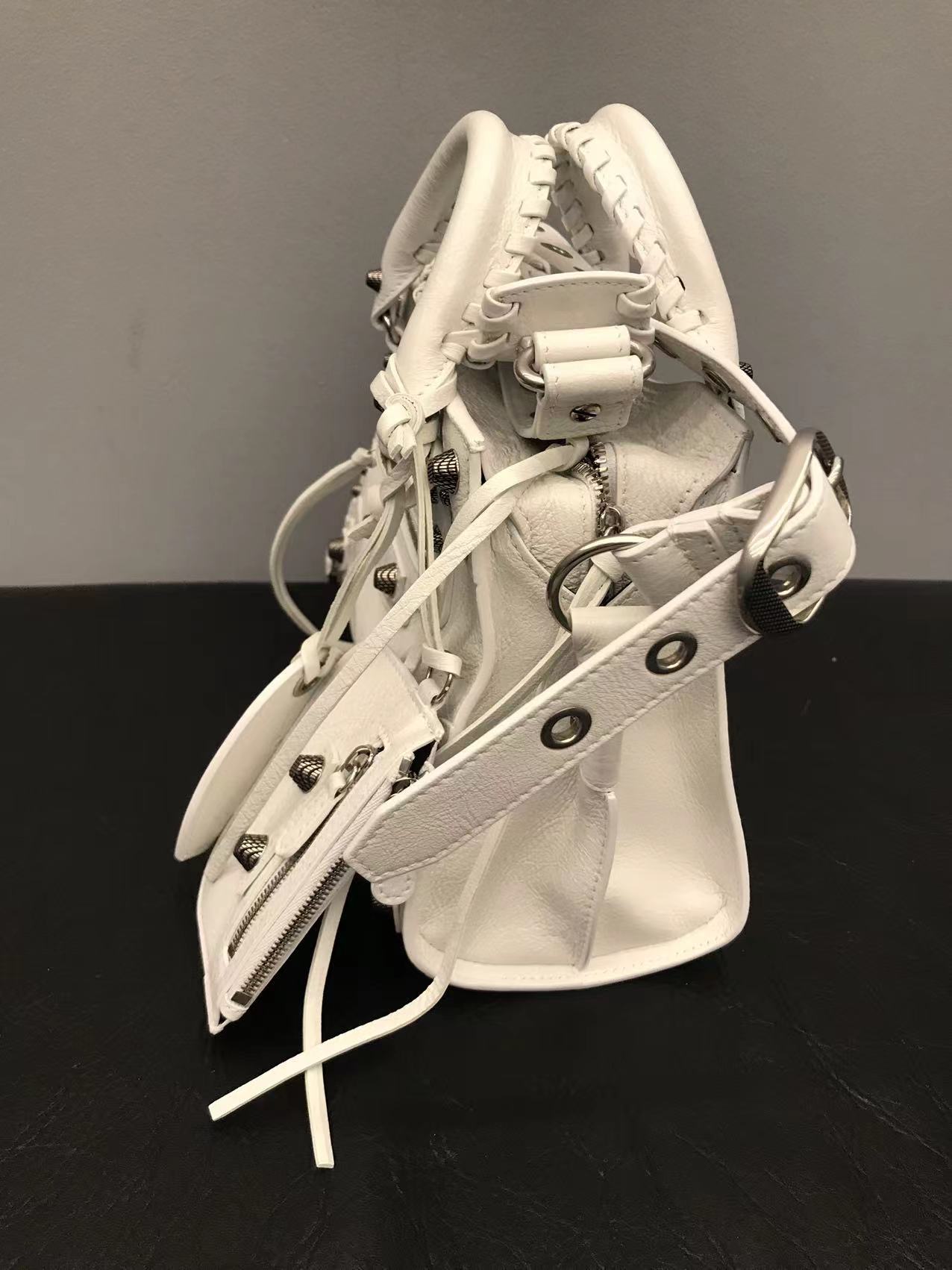 BALENCIAGA BALENCIAGA NEO CAGOLE XS SHOULDER BAG