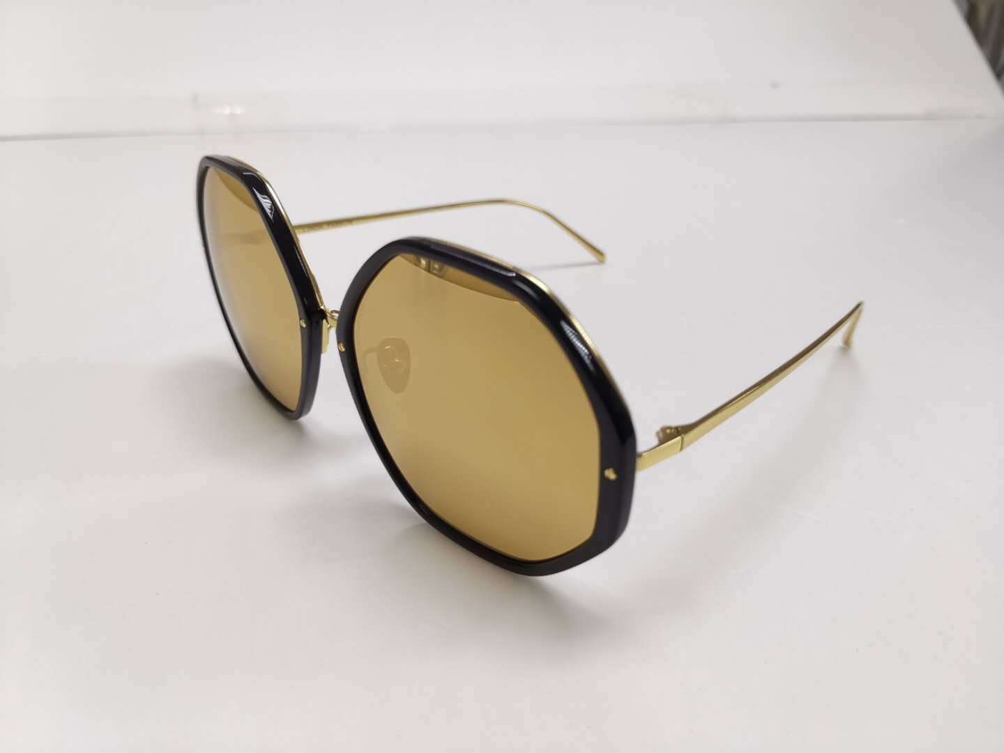 Linda Farrow Hexagonal Frame Sunglasses In Multicolor