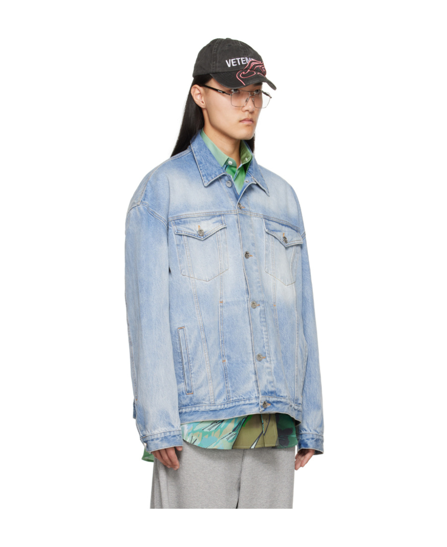 Vetements Logo Embossed Denim Jacket In Gray
