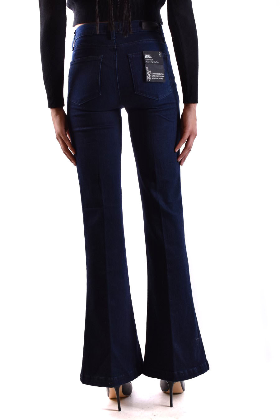 PAIGE BELT LOOP WITH JEANS