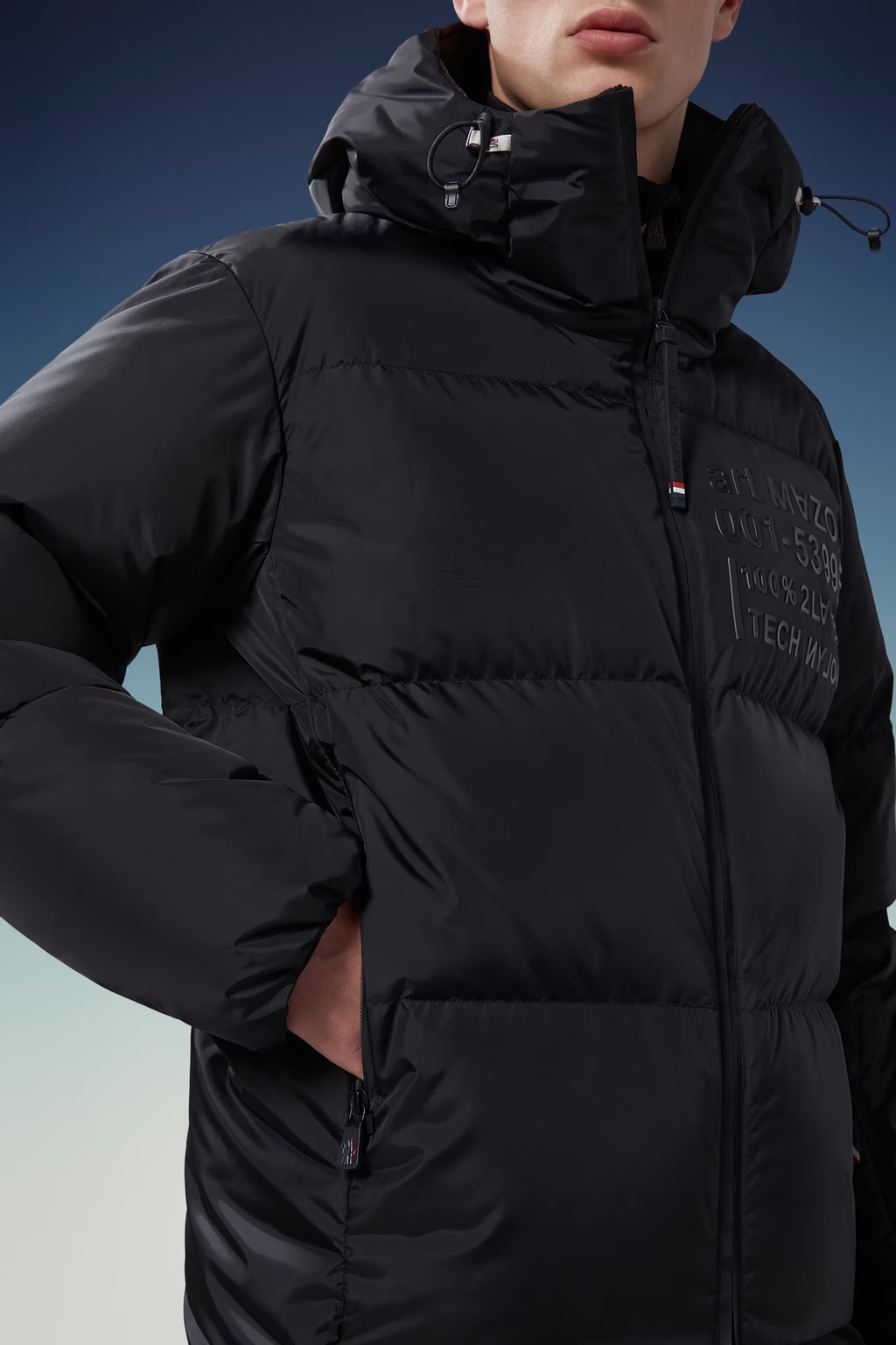 Moncler Mazod Short Down Jacket In Black