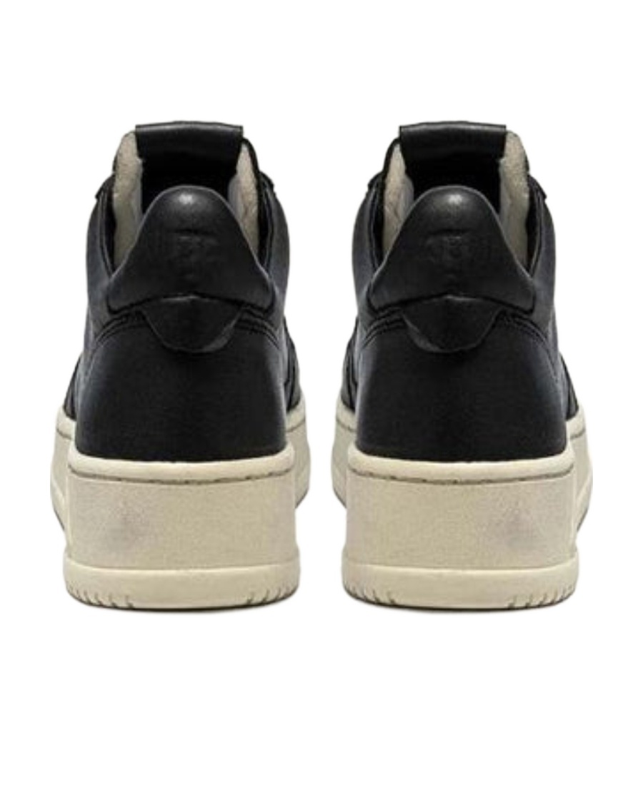 Autry Black Leather Medalist Sneakers In Black